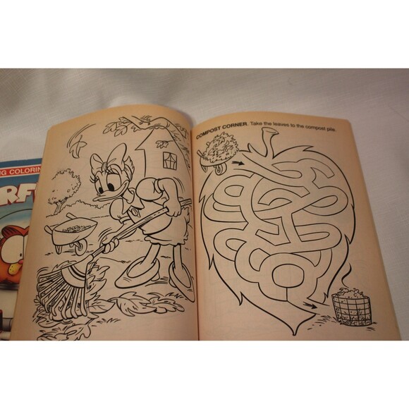 Mickey & Minnie Mouse Help Save the Earth | Disney's Deluxe Golden Color Book ++ - Picture 6 of 8